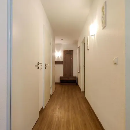 Ferienwohnung-303-hohe-lith-ganz-nah-am-meer-inkl-strandkorb *